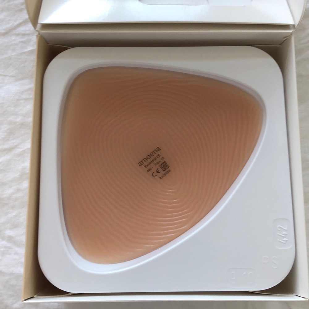 Breast form by Amoena size 10 left side